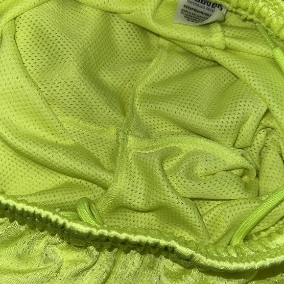 PINK Victoria’s Secret Neon Yellow Shorts Womens Size XSmall Sporty Loose Comfy - Picture 8 of 10